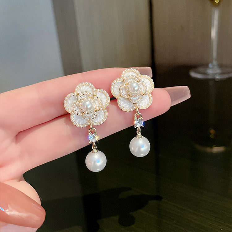 Women's Fashion Temperament Pearl Vintage Earrings